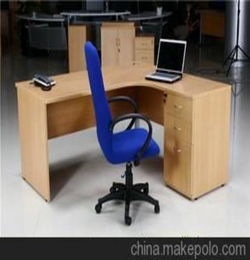 厂家直销办公家具 大班台 老版桌 会议桌 主管桌 板式办公桌